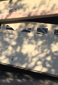 Automatic Garage Door Installation & Electric Garage Door Replacement – Darien, IL